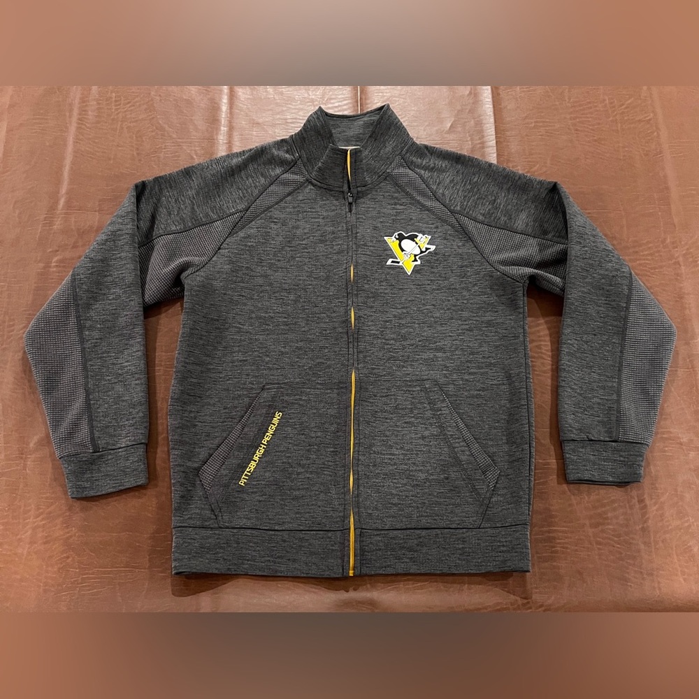 NHL Pittsburgh Penguins Men’s Full Zip Sweater Jacket - Size Medium
